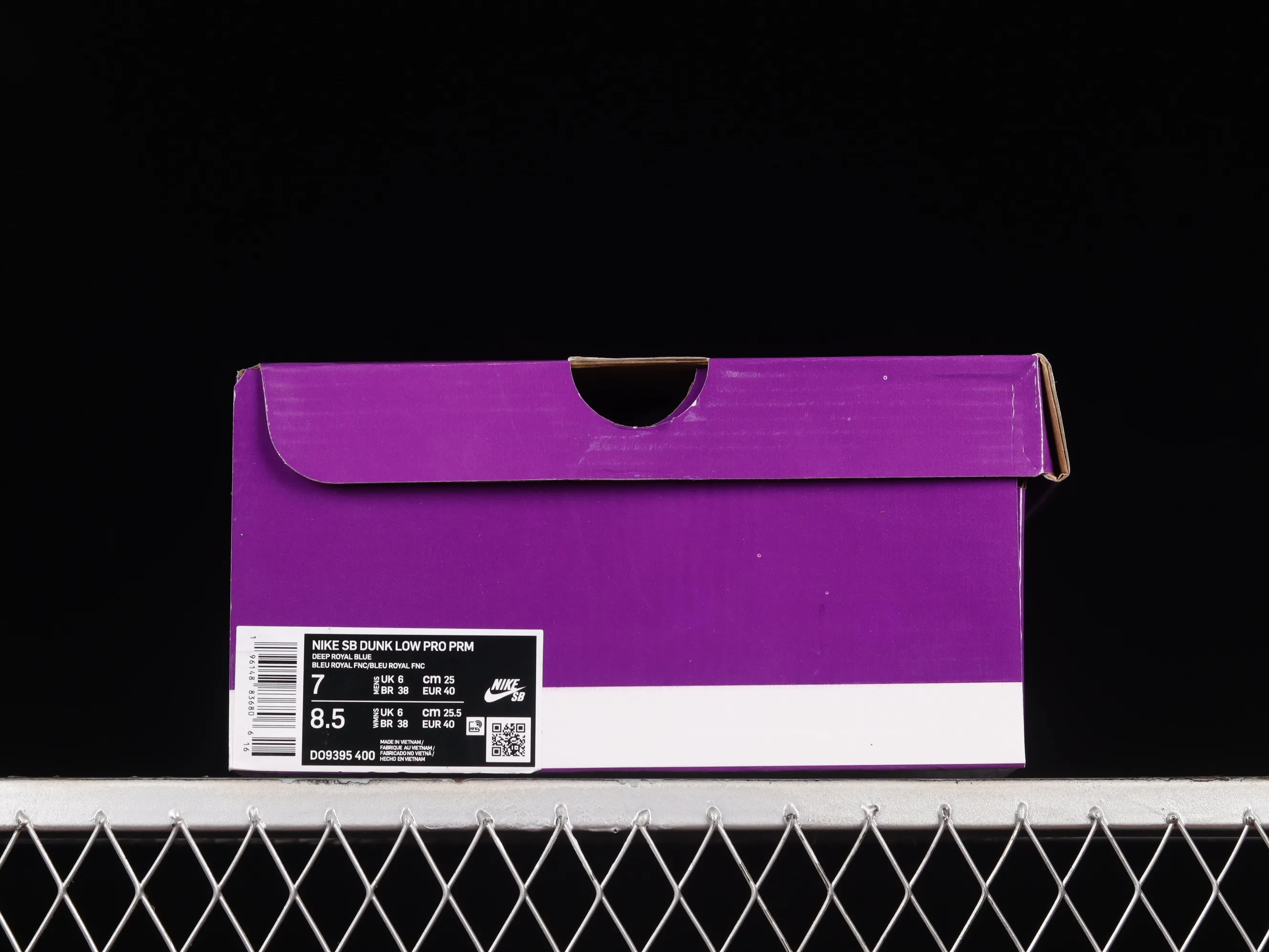 All Categories Nk SB Dunk Series Nk SB Dunk Low Low-top Sneakers F Version Nk SB Dunk Low White and Blue Los Angeles Dodgers SB Smashing Backboard Fashion Casual Sneakers DO9395-400